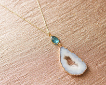Load image into Gallery viewer, blue topaz white agate slice gemstone necklace
